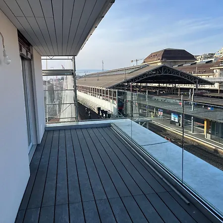 Apartment New On Floor, 2 Minutes From Train Station Lausanne
