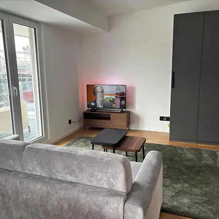 Apartment New On Floor, 2 Minutes From Train Station Lausanne