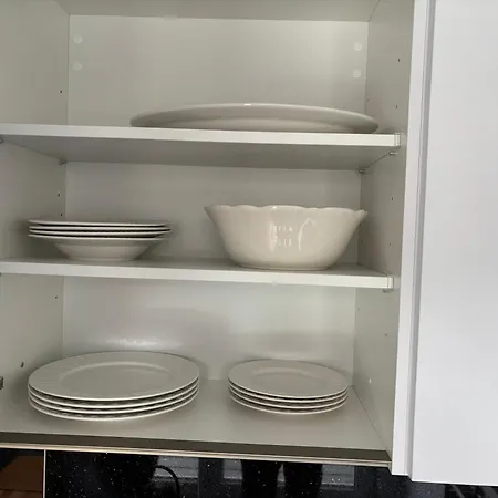 Daire New On Floor, 2 Minutes From Train Station *