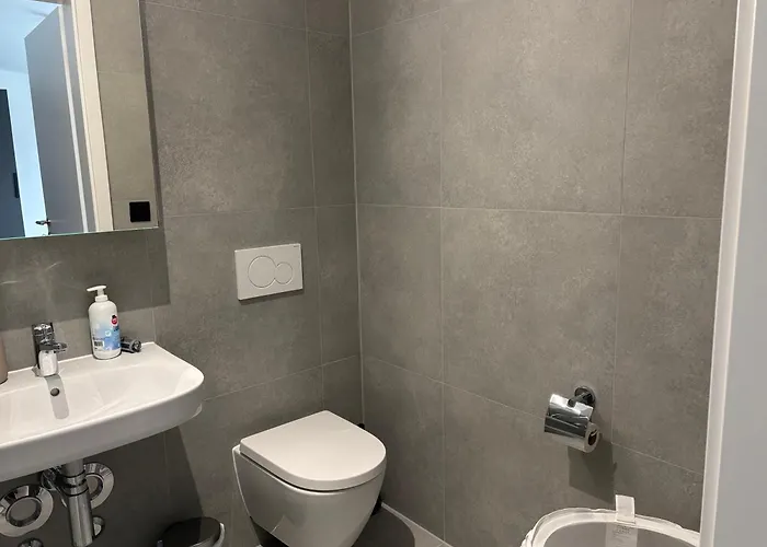 Apartmán New On Floor, 2 Minutes From Train Station *